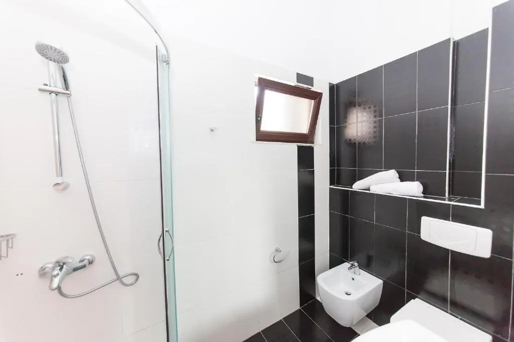 Hildon Villas Dhermi 3*,