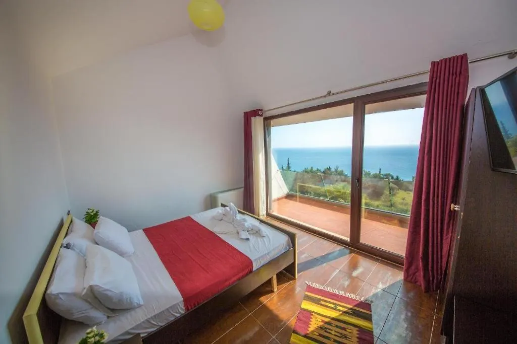 Hildon Villas Dhermi Aparthotel