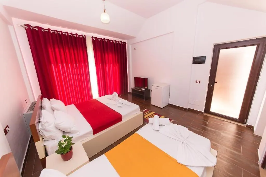 Hildon Villas Dhermi Aparthotel