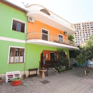 Osho Auberge de jeunesse Tirana